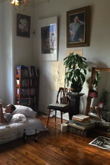 Gaya pangsapuri satu bilik Bohemia