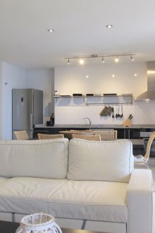 Pangsapuri studio berteknologi tinggi