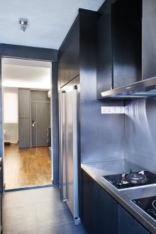 Pangsapuri studio berteknologi tinggi dengan dapur