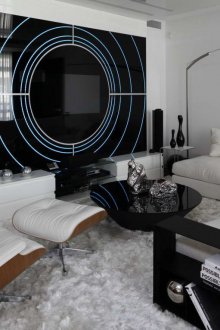 Monokrom apartmen satu bilik berteknologi tinggi