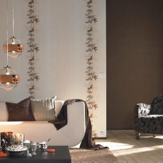 Комбинация от кафяви и бежови тапети