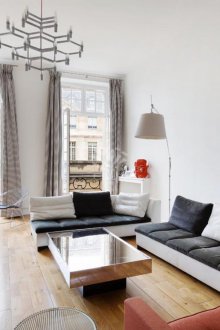 Pangsapuri studio Minimalism