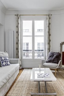 Pangsapuri studio dengan hiasan Art Nouveau