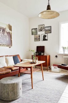 Pangsapuri studio bergaya Scandinavia dengan perabot kulit