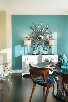 Бежов и тюркоазен интериор в студио апартамент