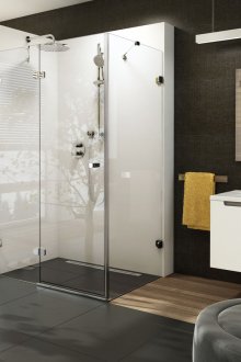 Bilik mandi yang indah di bilik mandi minimalis