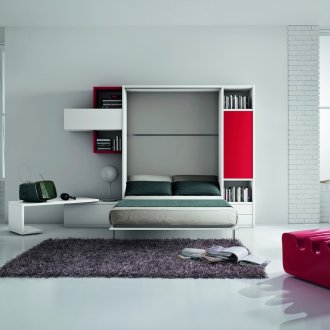 Легло със склад в спалнята