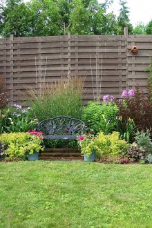 Дървена ограда