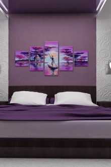 Комбинацията от лилаво, кафяво и бяло в интериора на спалнята