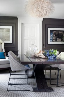 Синьо, сиво и други цветове в интериора на трапезарията