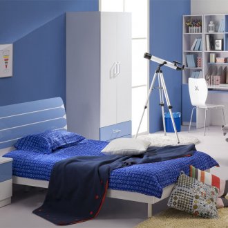 Син цвят в детска стая за момче