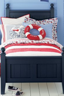 Детска стая в красив морски стил