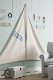 Плавайте и други декорации, за да създадете морски стил