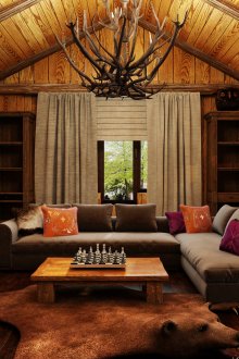 Проект за хол с малък хол в стил шале