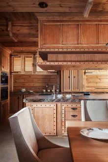 Островна кухня в Чили с каменна плоча