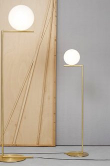 Lampu lantai untuk bilik tidur