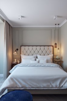 Pelbagai lampu dan lilin di pedalaman bilik tidur