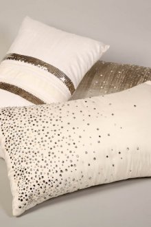Такива възглавници са подходящи за декориране на модерен интериор