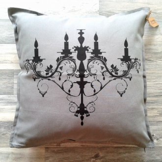 Тази възглавница е идеална за класически интериор