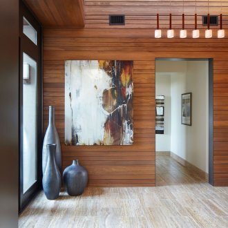 Модерно антре в селска къща