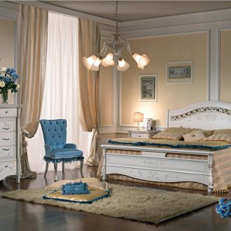 Красив полилей в италиански стил