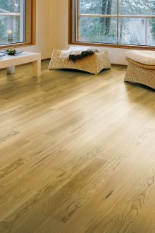 Линолеум под дърво в жълти тонове