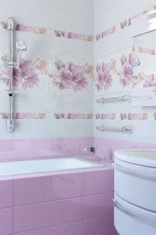 Jubin susun atur dengan aksen bunga