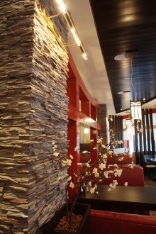 Декорация на колони с декоративен камък