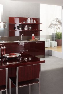 Червени високотехнологични столове