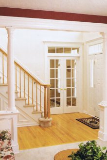 Малки колони за вътрешна украса