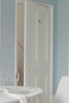 Покривки във вътрешността на трапезарията