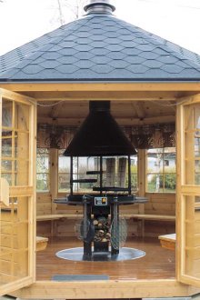 Беседка с пейки и голямо барбекю