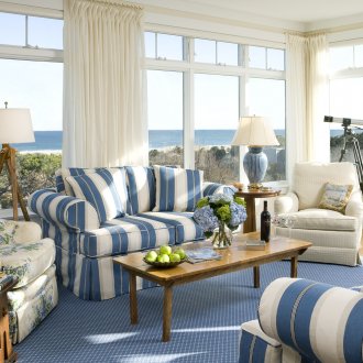 Светъл хол в къщи в къщи