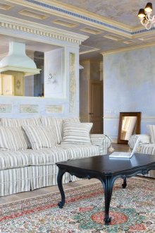 Empire style beige-blue living room