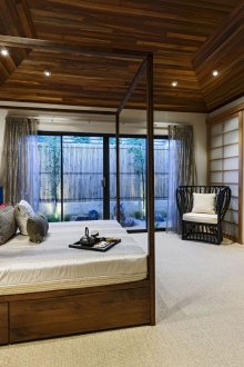 Beautiful Japanese-style bedroom and bathroom