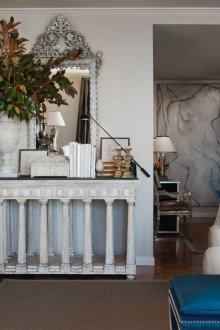 Модерна светла дневна в египетски стил