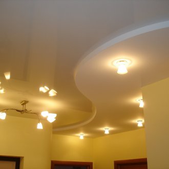 Комбинация от опънат таван и гипсокартон