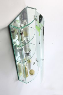 Glasböden für Badaccessoires
