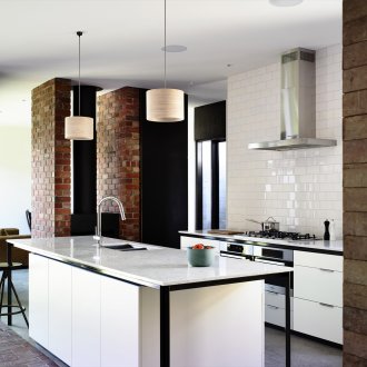 Helle Industrieküche