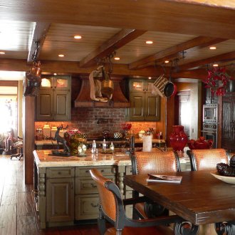 Кухня-трапезария в ловджийски стил