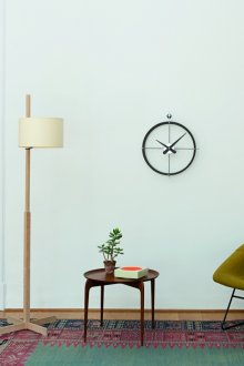 Минималистичен часовник