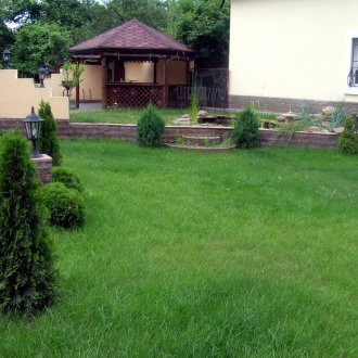 Засяване на тревата