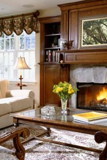 Камък и дърво в хола