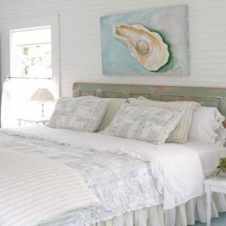 Шеби-шик спалня с морски нотки