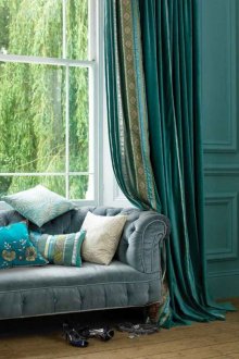 Класическа всекидневна в тюркоазени цветове