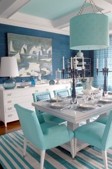 Декор за трапезария в бледо тюркоаз