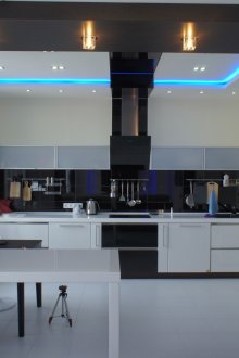 Кухня в дуплекс апартамент