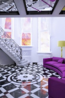 Необичаен интериор на апартамент на две нива