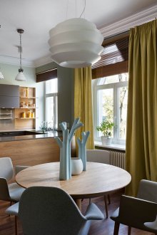 Кухня-трапезария в апартамент на две нива