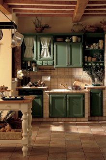Уютна кухня в селски стил